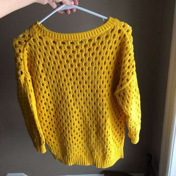 Club Monaco sweater - Picture 4 of 4